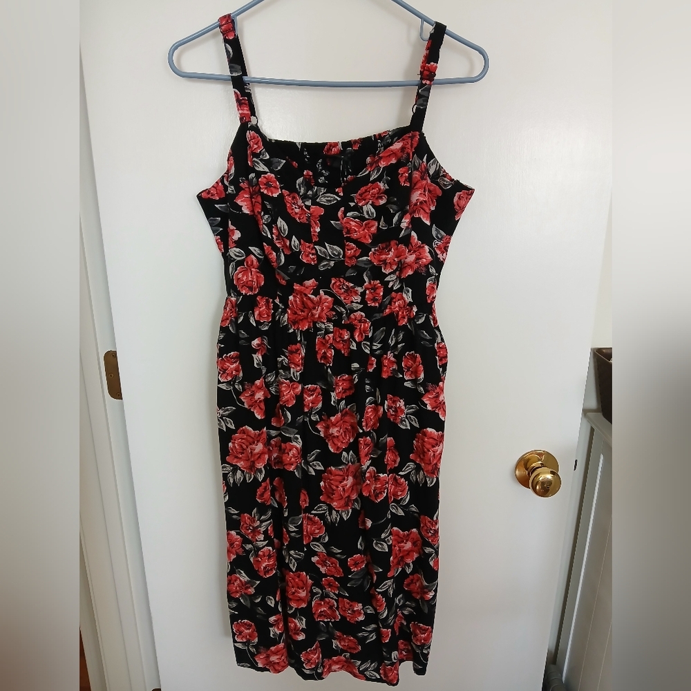 NWT Torrid 2, Thin Strap Floral Dress with Pockets